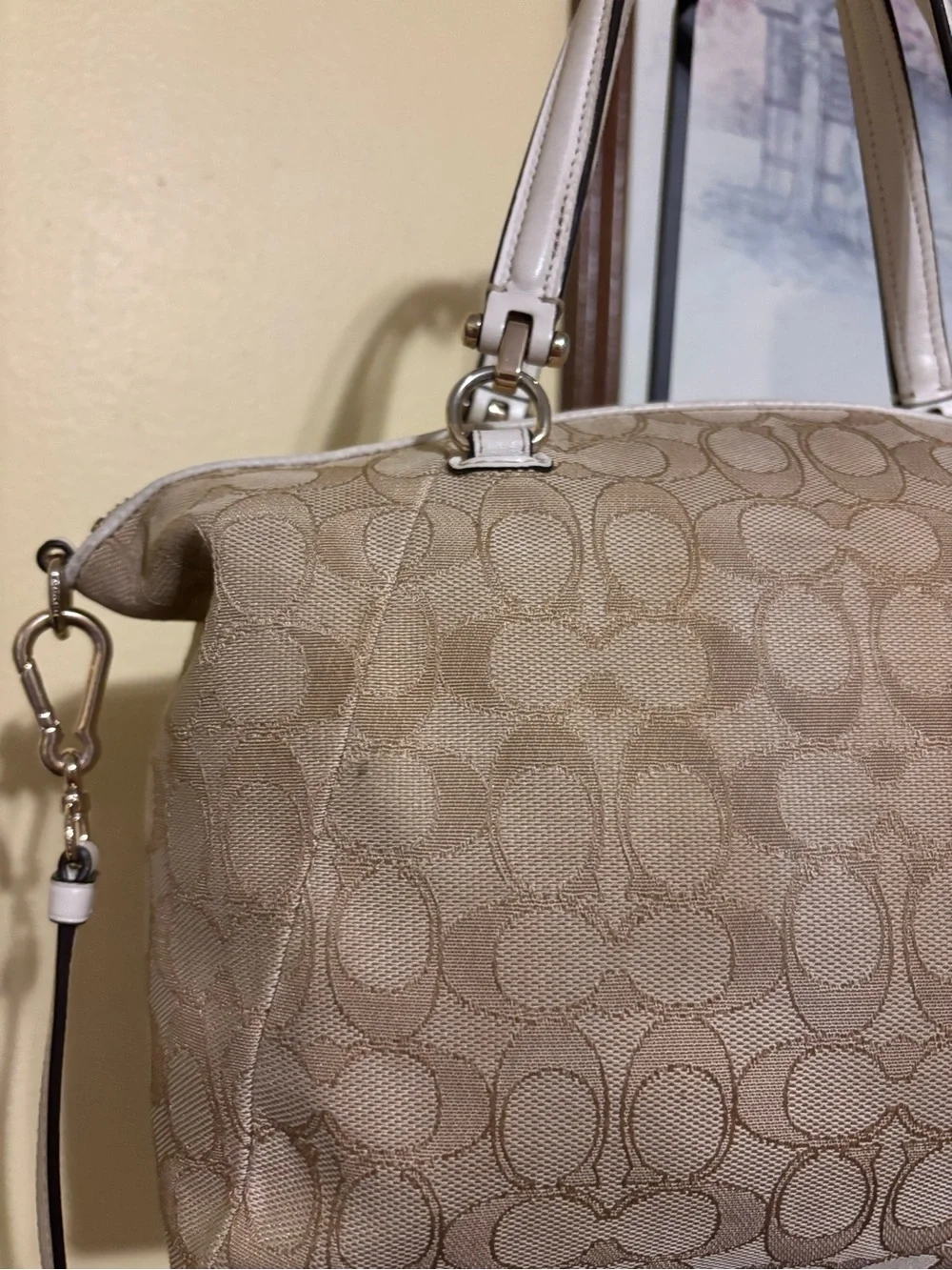 Coach signature jacquard